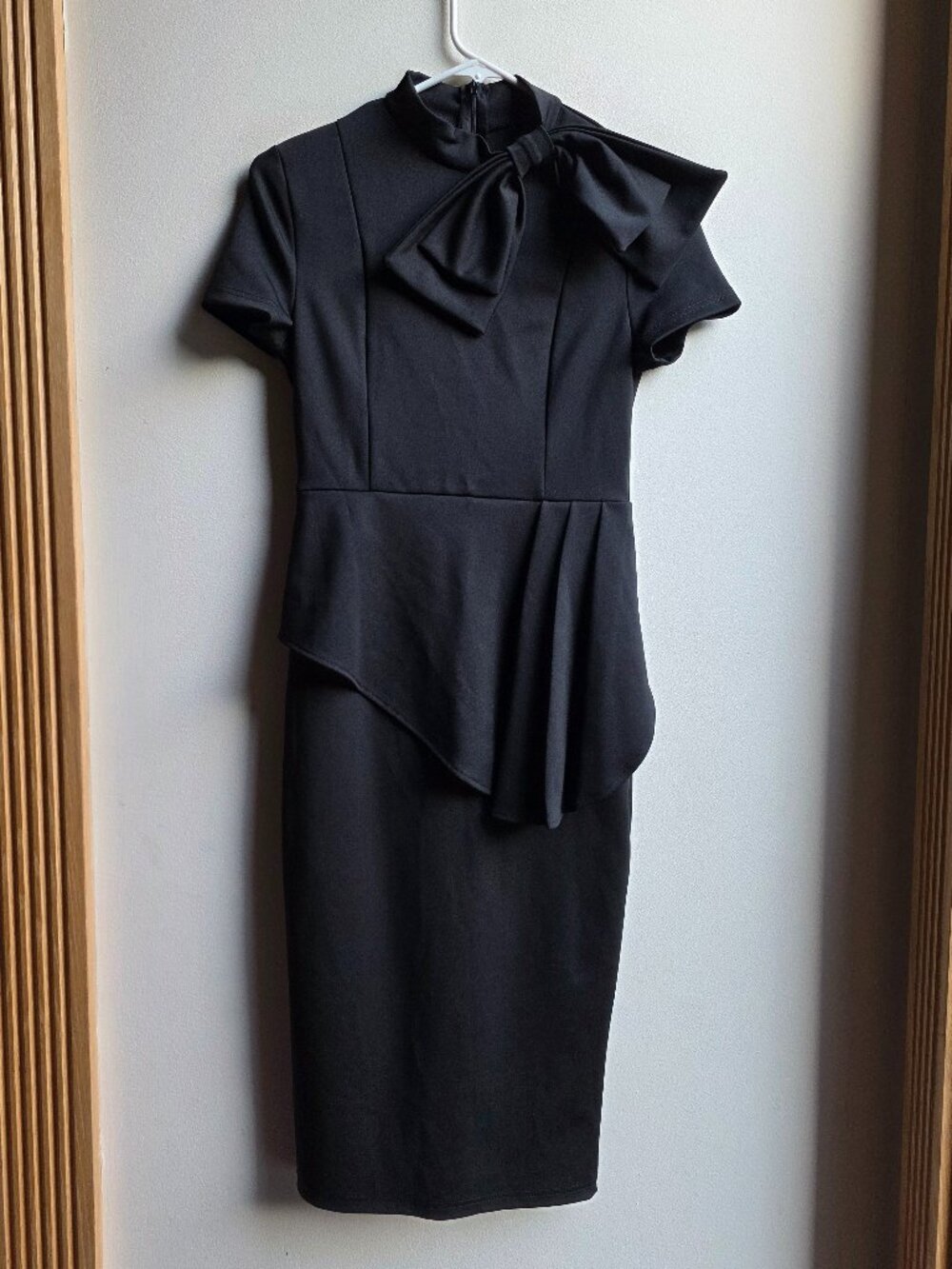 Amazon Bow Detail Bodycon Form Fitting Dress Size Medium